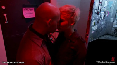 Red Light District shemale fuck couple