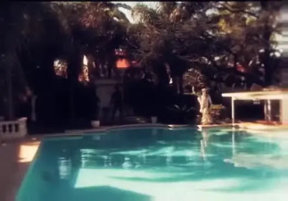 Pleasant poolside act with a yummy TS