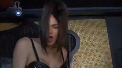 Tranny sucks and fucks a lucky dude