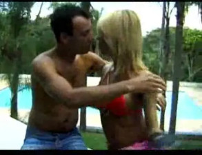 Mutual outdoor fun with a pretty tranny