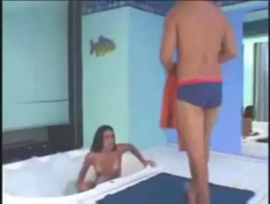 Crazy shemale fucking after the bath