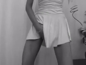 Leggy shemale adores threesome fun