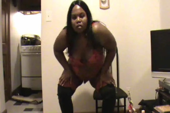 Plump ebony shemale homemade solo