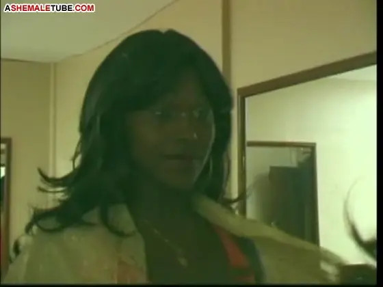 Watch Ebony strippers and a waiter Shemale Porn Videos | TranSexBig.