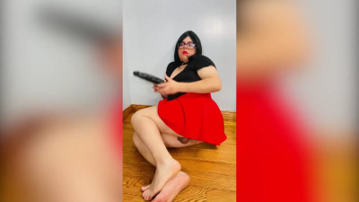 Sissy Marissa rides dildo