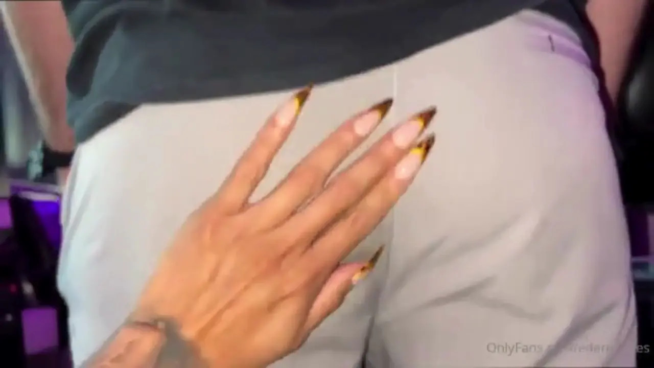 Watch Eden Raynes cums on his cock after fucking him Shemale Porn Videos | TranSexBig.