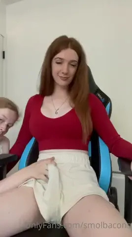 Watch Jerking off her girlfriend Shemale Porn Videos | TranSexBig.