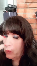 Mikaela Lilyskin Cums hard and eat it