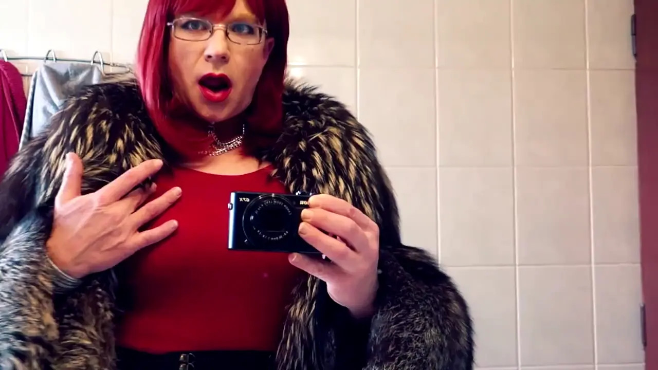 Watch Red vixen teasing in the mirror Shemale Porn Videos | TranSexBig.