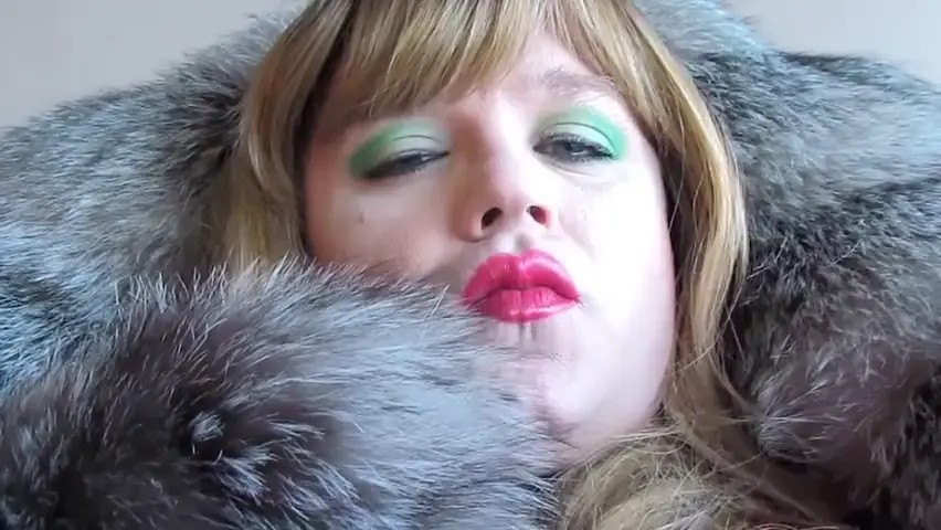 Watch Blonde slut (teaser) Shemale Porn Videos | TranSexBig.