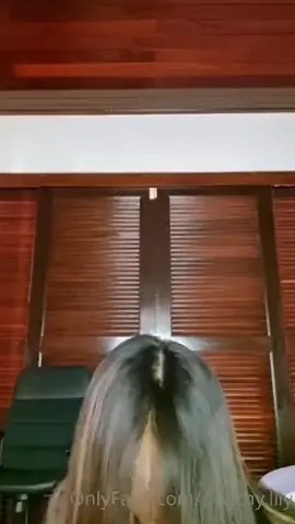 Watch Peachy Lily in a green dress Shemale Porn Videos | TranSexBig.