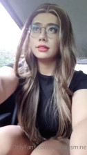 Asian princess strokes off in Uber