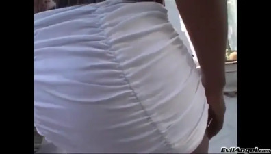 super sexy ebony tranny and a huge johnson is ready for