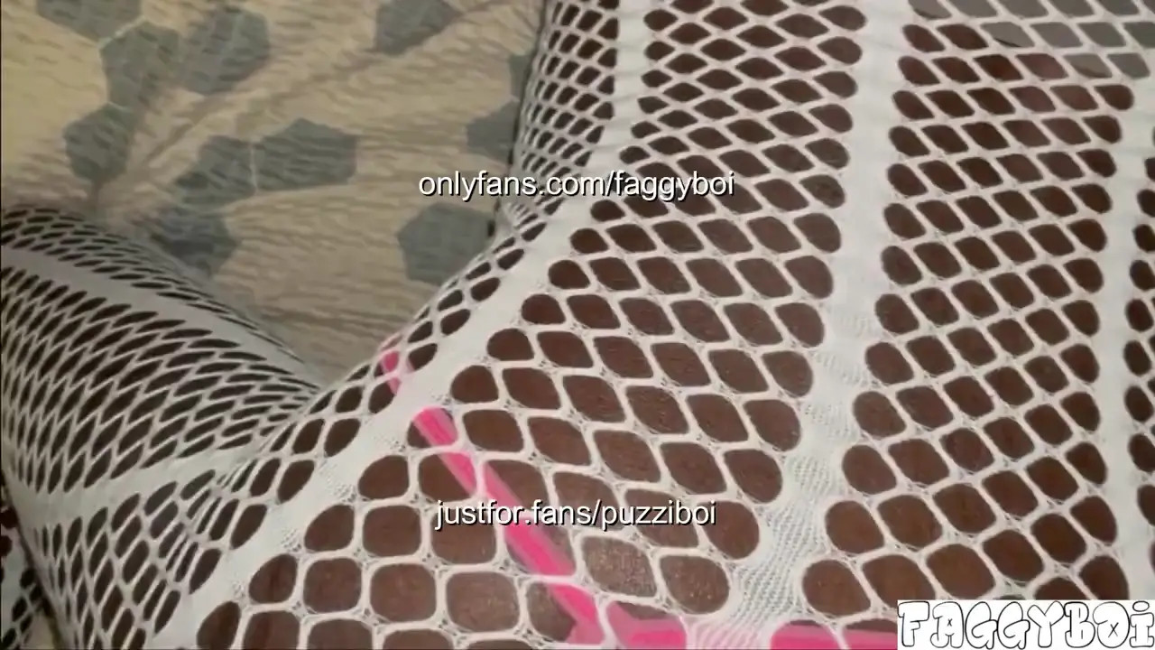 Watch BLUE COLLAR vs Faggyboi Shemale Porn Videos | TranSexBig.