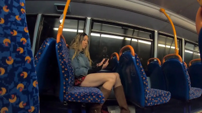 Sexy trans Themidnightminx cums in bus
