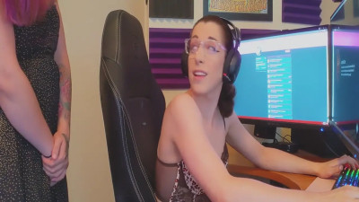 Gamer girl distracted by trans babe