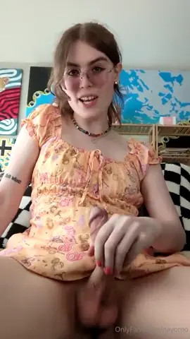 Watch La ragazzina ti umilia , mi fa eccitare Shemale Porn Videos | TranSexBig.