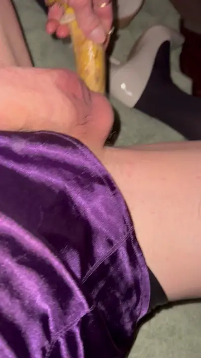 Watch Travesti s’enfile une banane 🍌 Shemale Porn Videos | TranSexBig.
