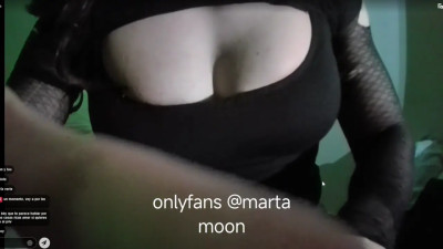 Marta Moon - Showing my body