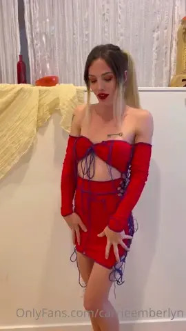 Watch Giochi di mano Shemale Porn Videos | TranSexBig.