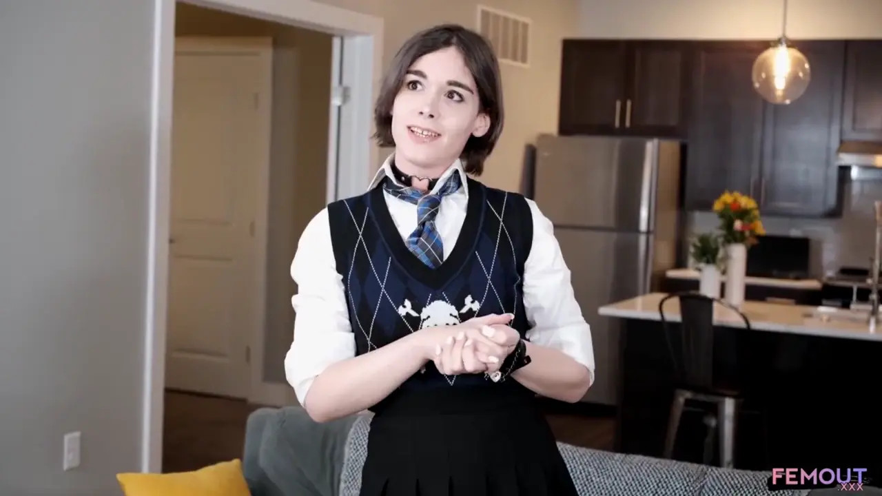 Watch Teen Tranny Jerks Off! Shemale Porn Videos | TranSexBig.