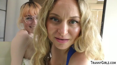 TS Claire Tenebrarum gets strap on by busty female