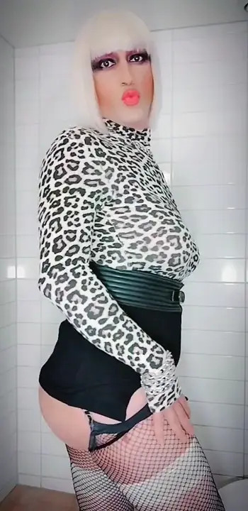 Watch Trashy Layla: Big Cock - Big Ass - Big Cumshot Solo compilation Shemale Porn Videos | TranSexBig.