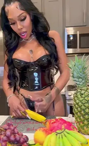 Watch Parris Rakiah handjob Shemale Porn Videos | TranSexBig.