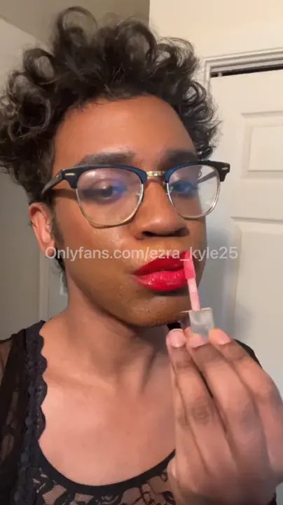Watch Beautiful Ebony Trans Femboy CD Ezra_Kyle25 is sexy Shemale Porn Videos | TranSexBig.