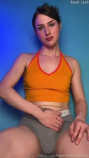 I love hazel no hand 2