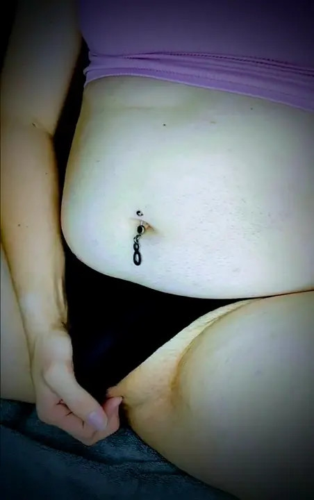 Watch Mmm... 🤤Ngl Love my thicc body sometimes ! Such a good Orgasm onto my belly! 🍆💦 Shemale Porn Videos | TranSexBig.