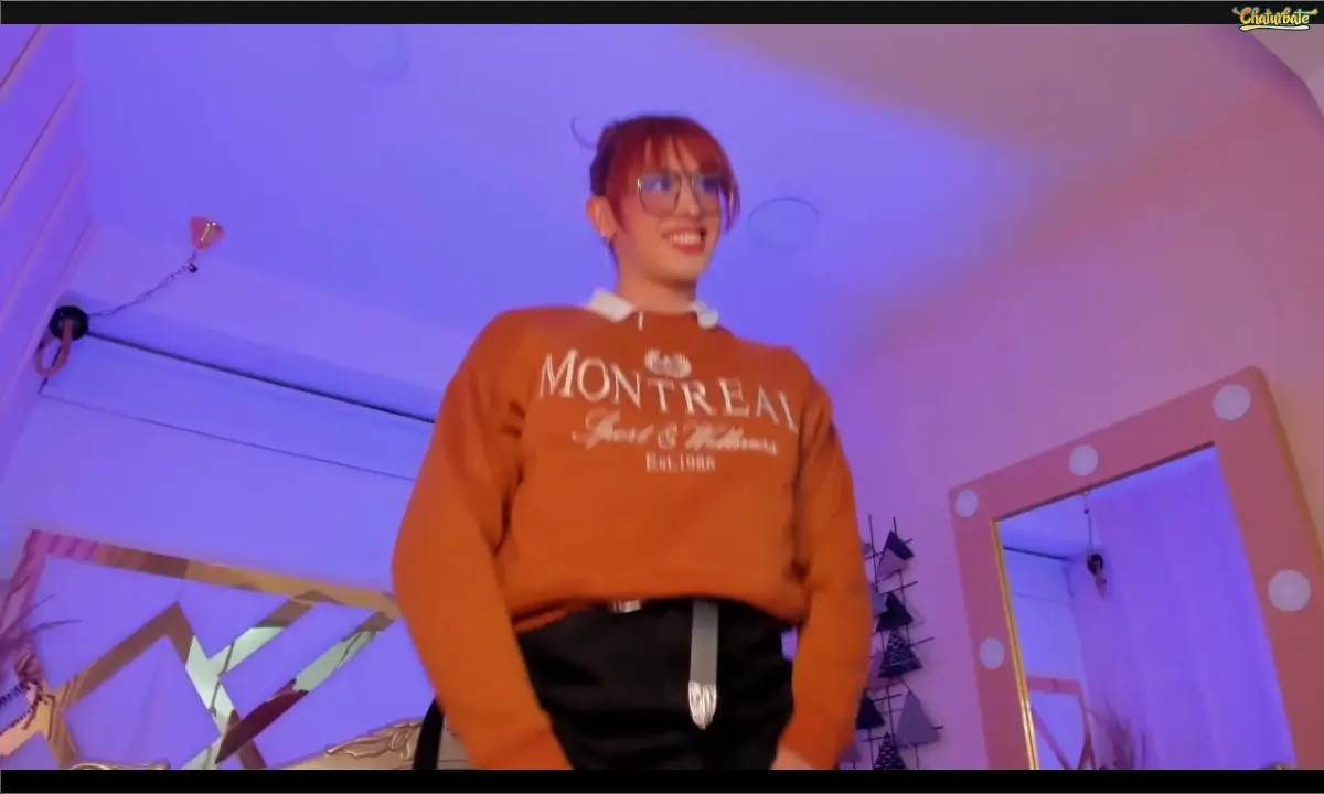 Watch Julianna_Saenz jerks off while smoking & cums at 3:47 Shemale Porn Videos | TranSexBig.