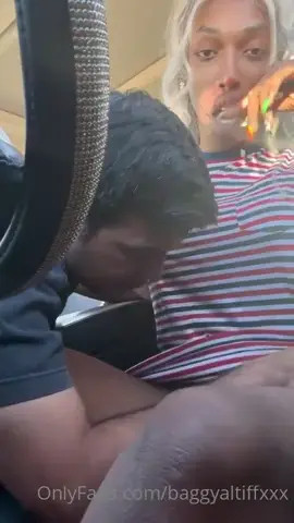 Watch Pompinaro ripreso di nascosto Shemale Porn Videos | TranSexBig.