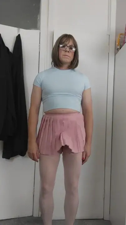 Watch Mature sissy wanking and fingering her ass Shemale Porn Videos | TranSexBig.