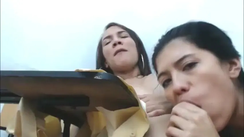 Watch Varias Gozadas na Boca Shemale Porn Videos | TranSexBig.