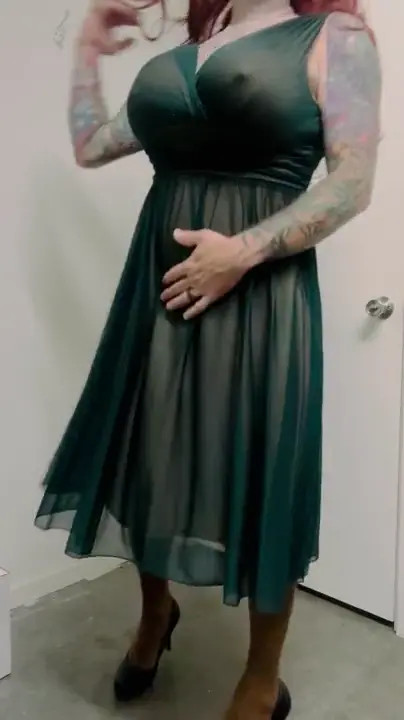 Watch Ginger Sissy 38G New green dress!! Shemale Porn Videos | TranSexBig.