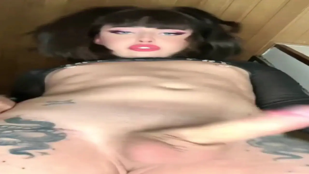 Watch Beautiful Shemale Porn Videos | TranSexBig.