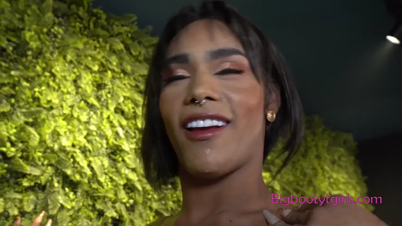 Watch Julia Souza Shemale Porn Videos | TranSexBig.