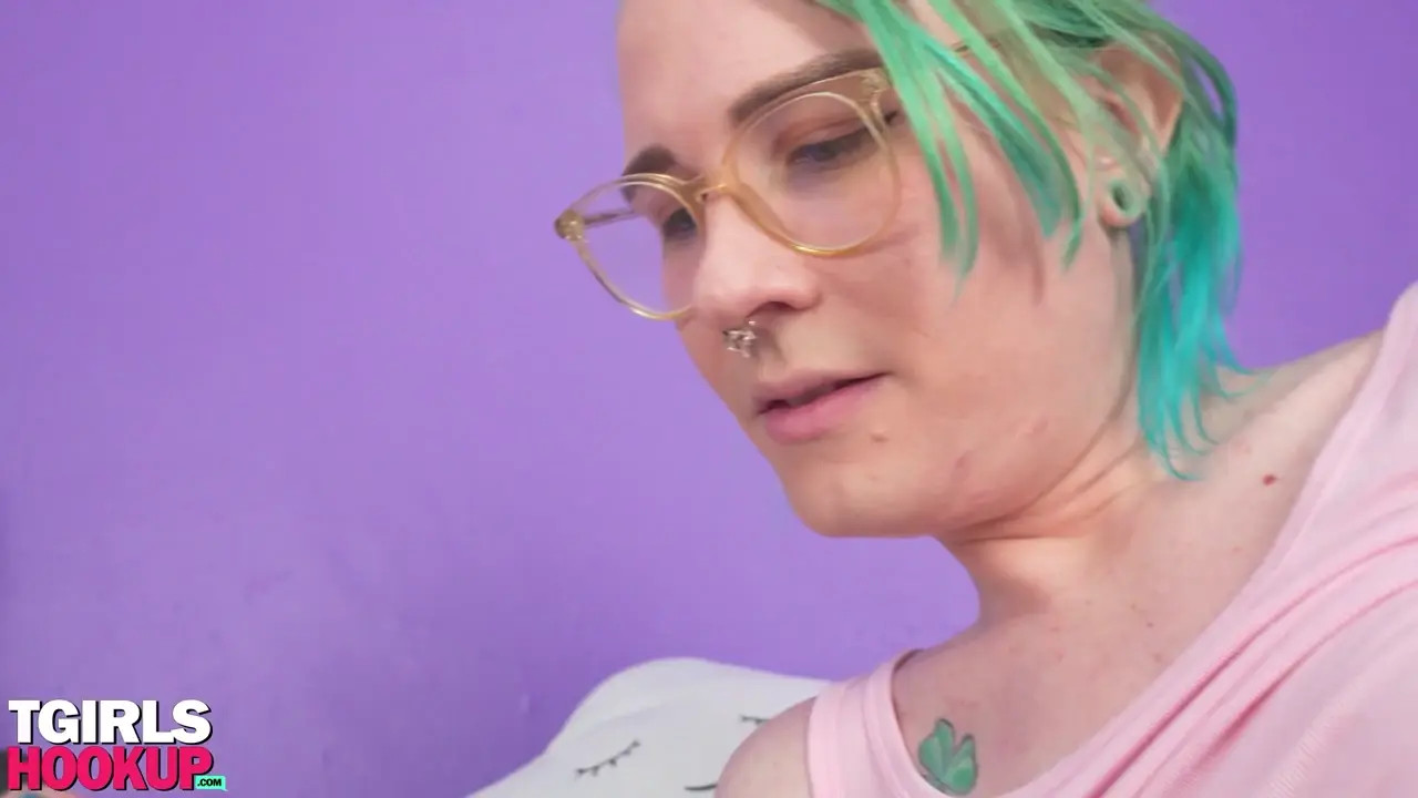 Watch TGIRLSHOOKUP - Horny slut deepthroats and gets her ass fucked hard Shemale Porn Videos | TranSexBig.