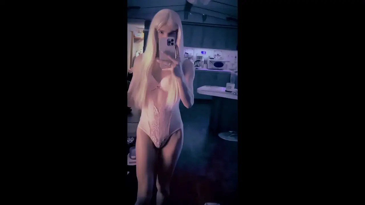 Watch MxchaelK Cute Blonde Femboy Shemale Porn Videos | TranSexBig.