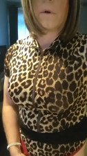 Crossdresser eating her cum for breakfast