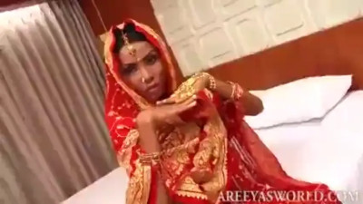 Beautiful Areeya dressed in Saree