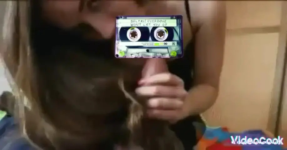 Watch o tipa al masturbeaza pe robert moisa cu parul ei lung pana robert ejaguleaja sperma in paru Shemale Porn Videos | TranSexBig.