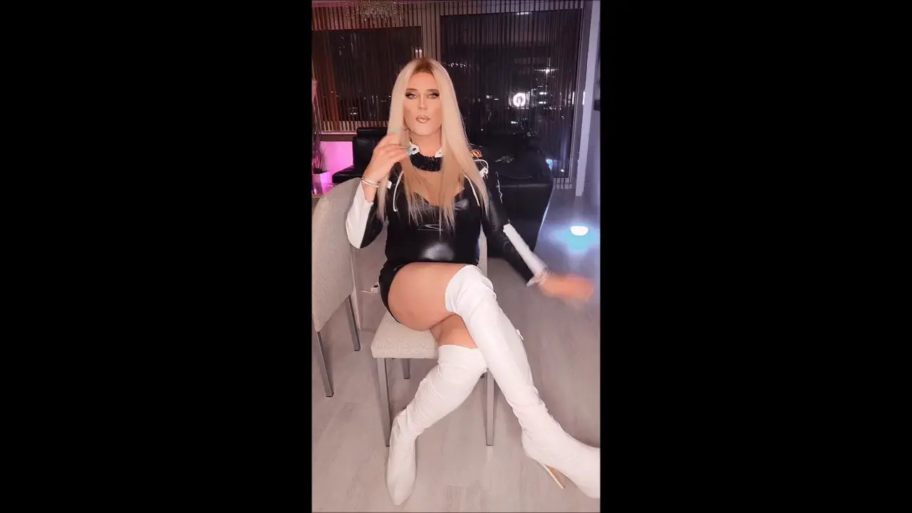 Watch Melissa Glamour Cums in White Boots On Shemale Porn Videos | TranSexBig.