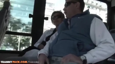 Busty babe Vannina di Marko gets a facial from a dude in a public bus