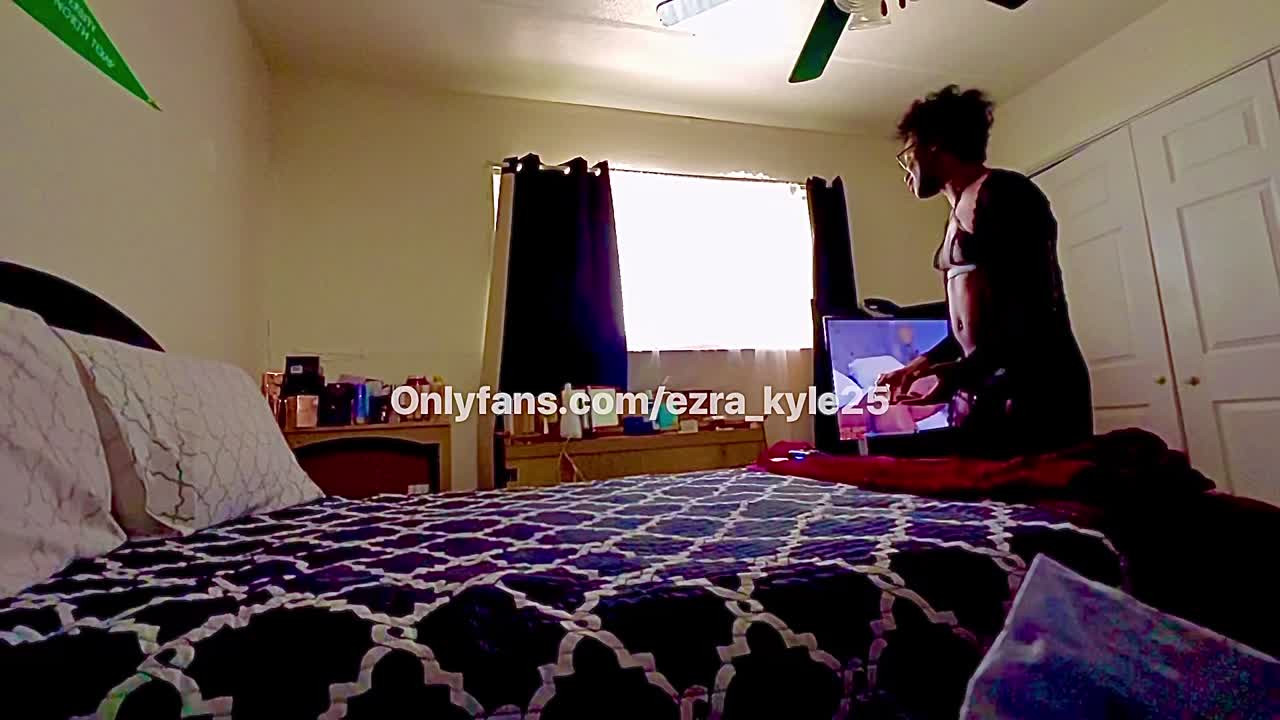 Watch Asian muscle hunk massages ebony femboy in lingerie Ezra_Kyle25 Shemale Porn Videos | TranSexBig.