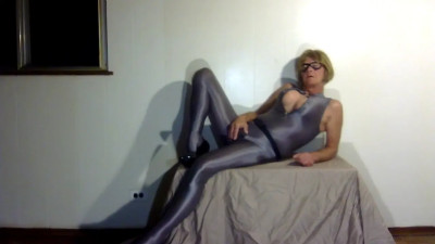 Here cums the FlyGURL