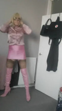 Crossdresser with a skirt bulge