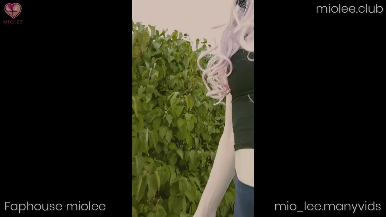 Watch Going for a walk by the road Shemale Porn Videos | TranSexBig.
