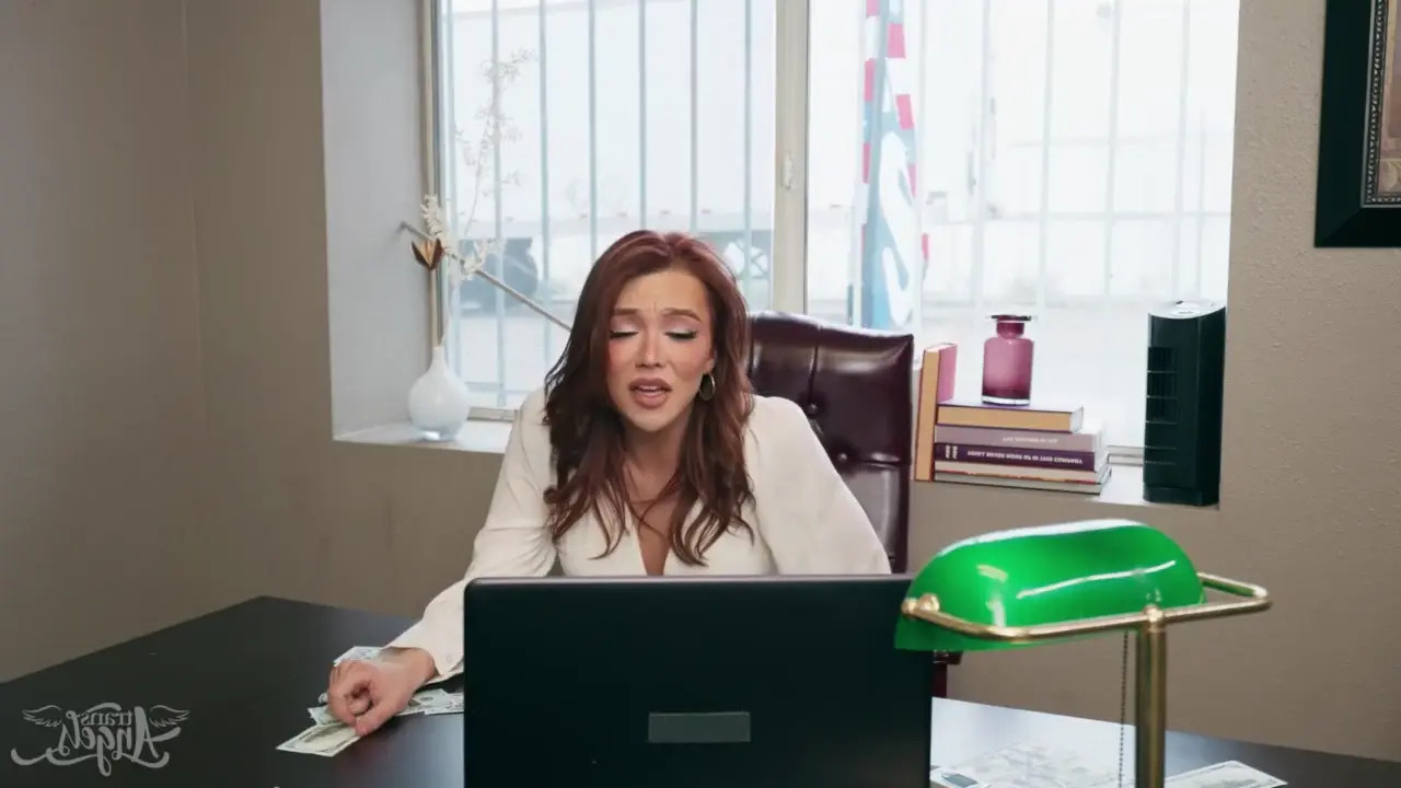 Watch Shifting gears (Emma Rose) Shemale Porn Videos | TranSexBig.